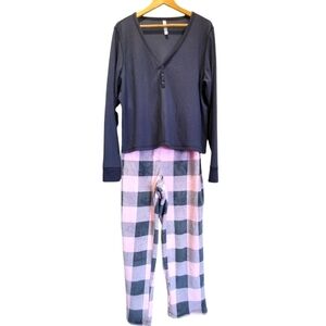 BUNDLE💥2X Fleece Buffalo Check Pajama Pants Paired w/Long Sleeve Ribbed Tee